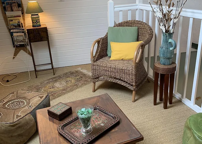 Le Manoir Des Quatre Saisons Guest house