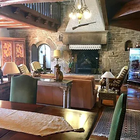 Guest house Le Manoir Des Quatre Saisons