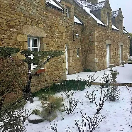 Le Manoir Des Quatre Saisons Konukevi 3*