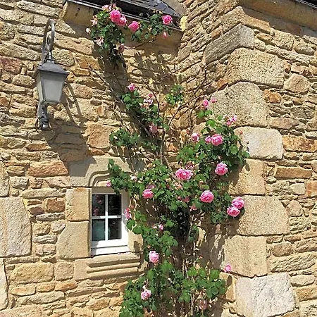 Guest house Le Manoir Des Quatre Saisons 3*